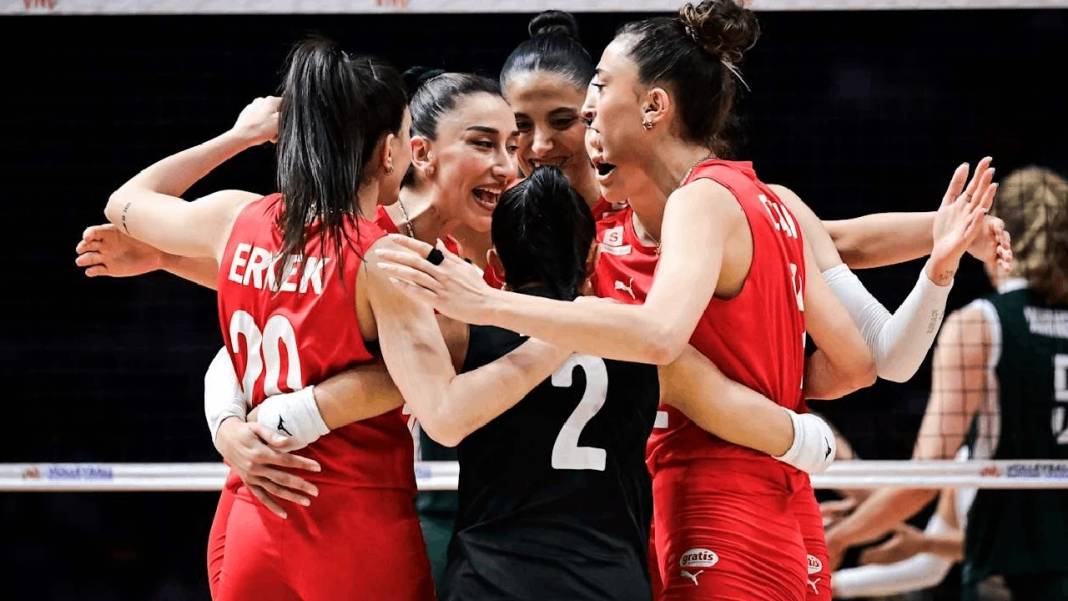 Fenerbahçeli oldu coştu da coştu: Hande Baladın öyle bir mesaj gönderdi ki... 7